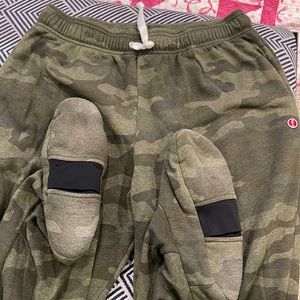 Women’s Camo Feejays